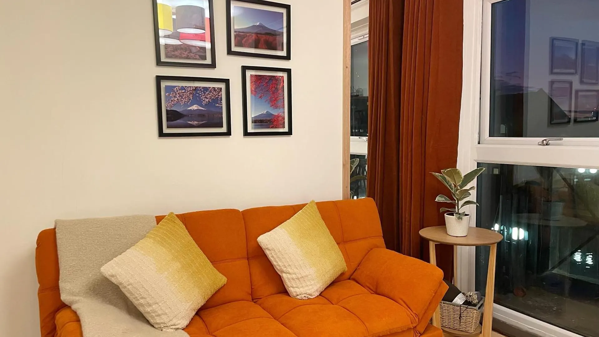 Canary Wharf Waterside Flat London United Kingdom