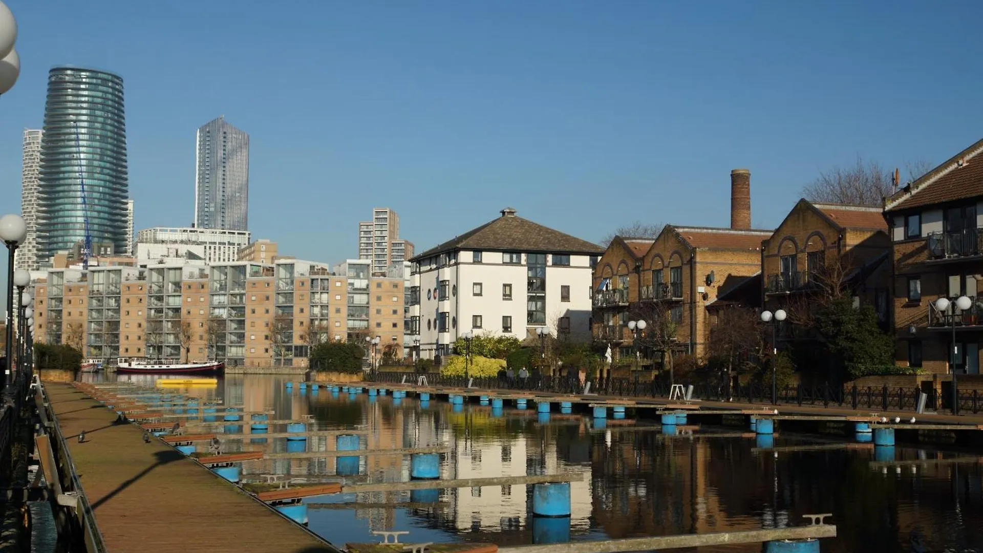 Homestay Canary Wharf Waterside Flat London United Kingdom